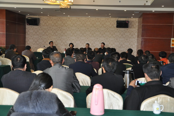 �D�� ��۾������L���}��(b��o)���_�{(di��o)����С.JPG